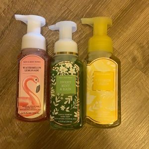 Bath & Body Works Foaming Hand Soap
